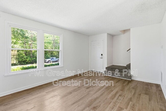 Building Photo - 704 McPherson Dr