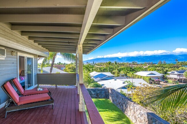 Building Photo - Beautifully Appointed Fully Furnished 4 bedroom/3 bathroom Kuau BayView House w/ Ocean views