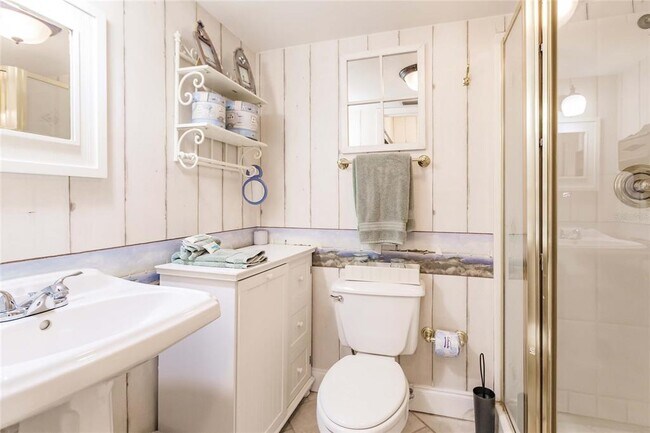 Building Photo - 6030 E Peppertree Way