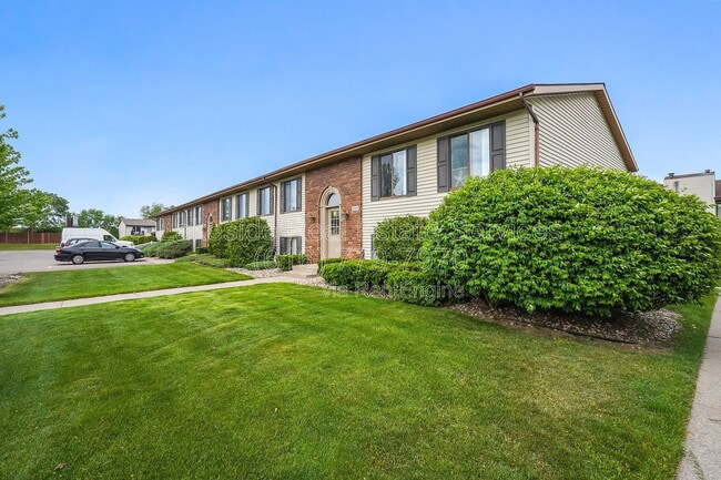 Building Photo - 3476 Wallace Ct SW