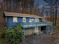 Building Photo - 211 Old Gibbs Rd