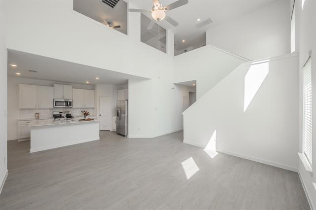 Building Photo - 1460 Blue Agave Dr