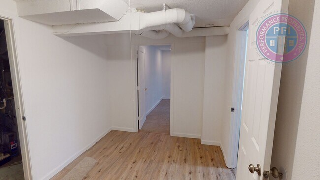 Building Photo - 43 Ladd St