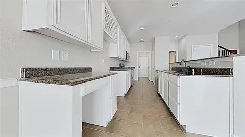 Building Photo - 118 Barrington Ln