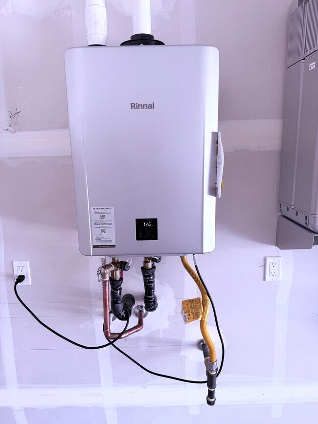 Building Photo - 6461 W Austin Wy