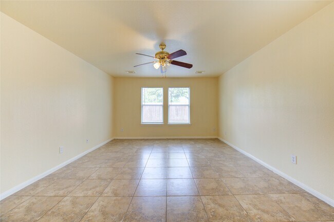 Building Photo - 6422 Mildenhall Ct