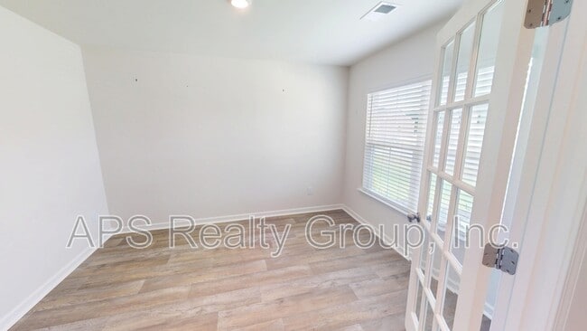 Building Photo - 258 Lulu Ln