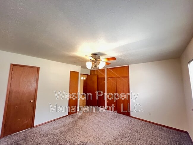 Building Photo - 1636 N Ann Arbor Ave