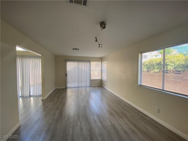Building Photo - 2409 Sage Pointe Cir