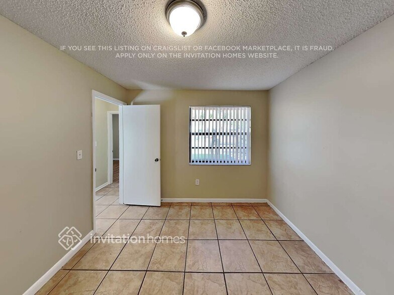 Building Photo - 13960 Beechwood Ct