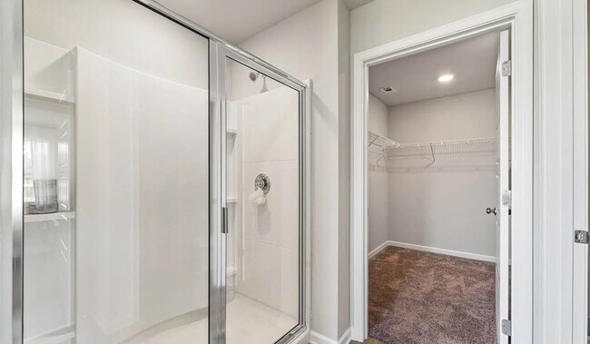 Building Photo - 10652 Paget Dr W