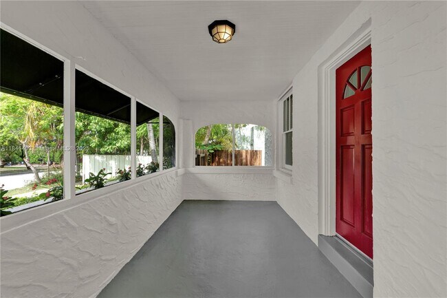 Building Photo - 1624 SW 11th Terrace