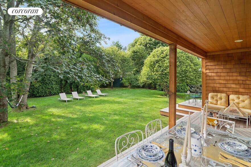 Building Photo - 176 Bridgehampton Sag Tpke