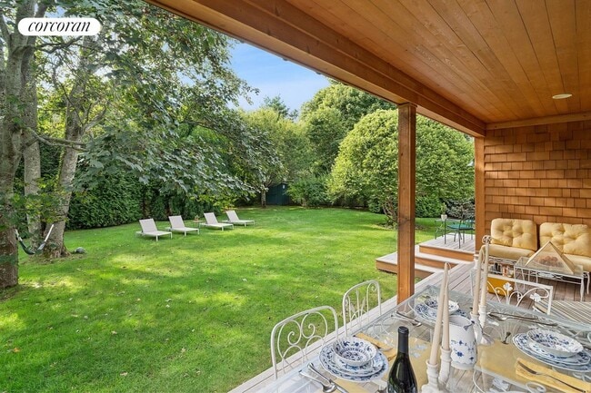 Building Photo - 176 Bridgehampton Sag Tpke