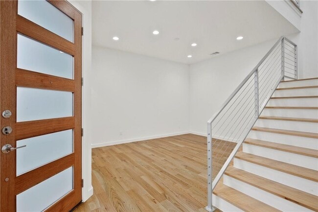 Building Photo - 2407 Douglas Ave