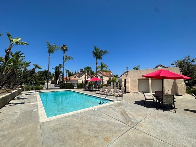 Building Photo - Spacious Updated Home In Desirable 92029 I...