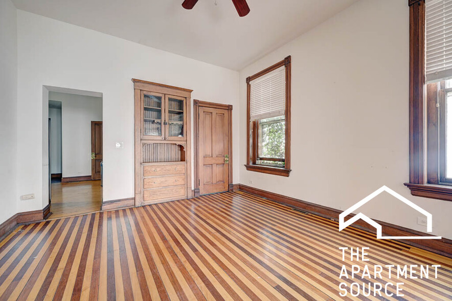 Building Photo - 2835 N Ashland Ave