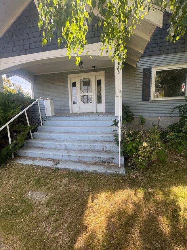 Building Photo - Non-Refundable & Security Deposit Total: $...