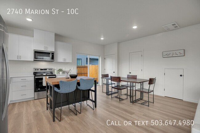 Building Photo - 2740 Marion St SE