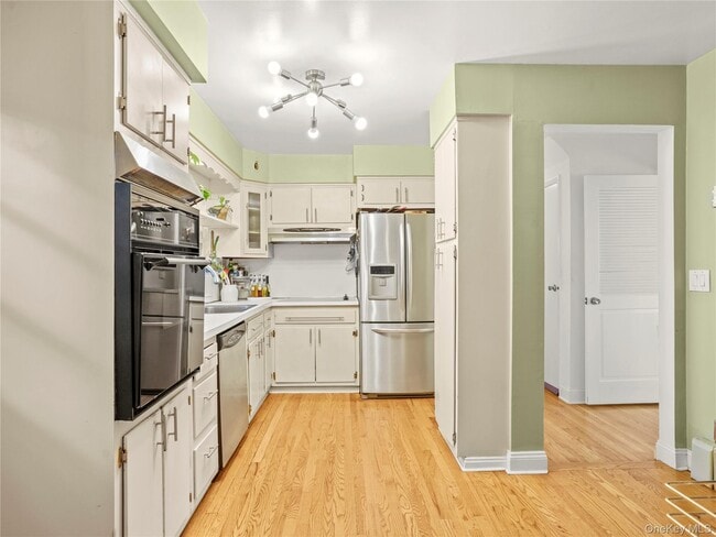 Building Photo - 1035 Shore Acres Dr