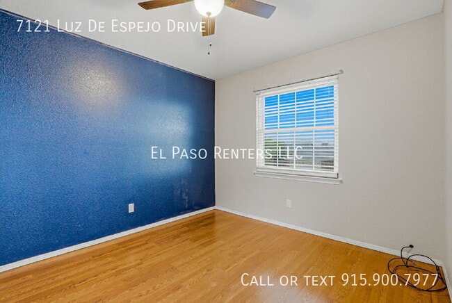 Building Photo - 7121 Luz De Espejo Dr
