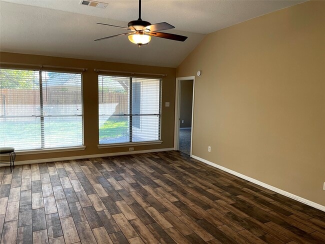 Building Photo - 6414 Founding Dr