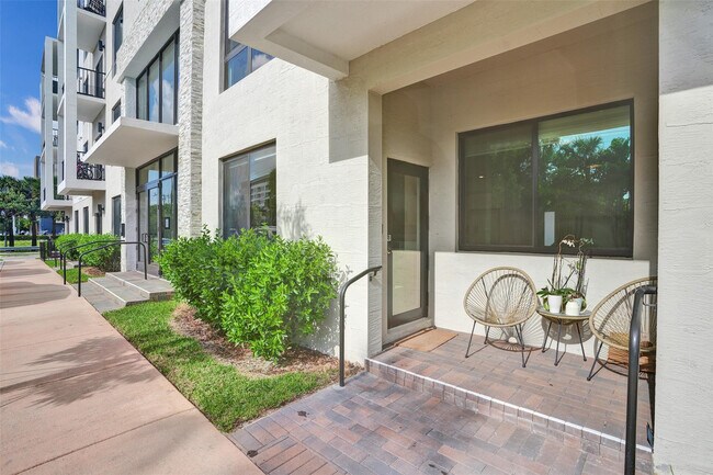 Building Photo - 8001 NW 41st St