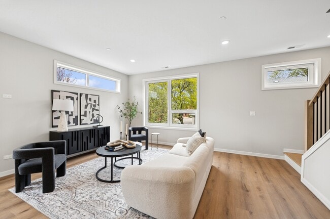 Building Photo - Forest Park - New Construction Luxury Townhomes!