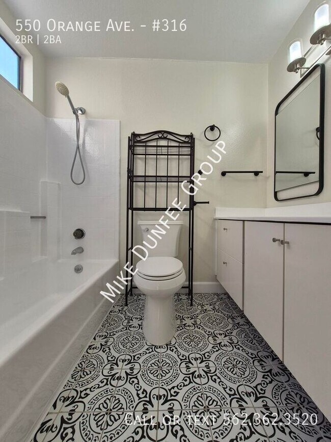 Building Photo - 550 Orange Ave