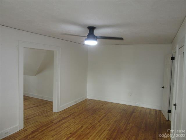 Building Photo - 511 S 4th St