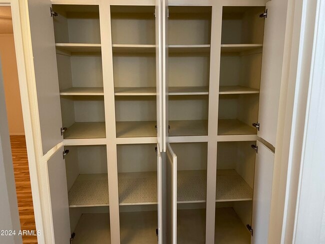 Building Photo - 8473 E Pierce St