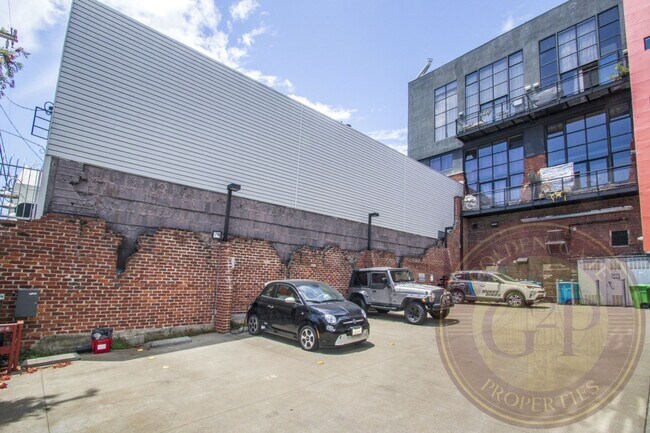 Building Photo - SoMa - 1 BR, 2 BA Loft 951 Sq. Ft. - 3D Vi...