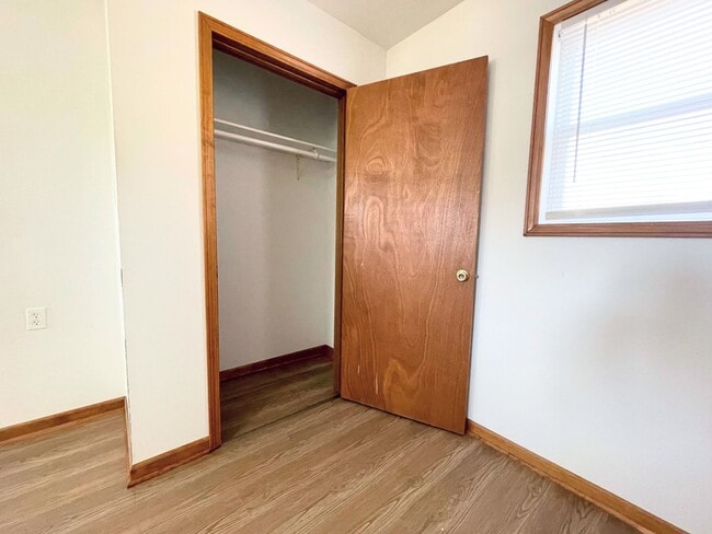 Building Photo - Two Bedroom Home with Detached Garage