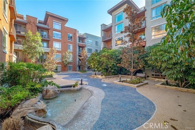 Building Photo - 100 S Alameda St