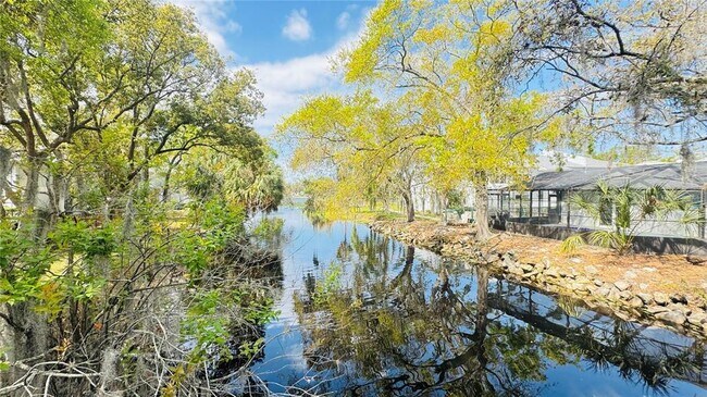 Building Photo - 7200 E Bank Dr