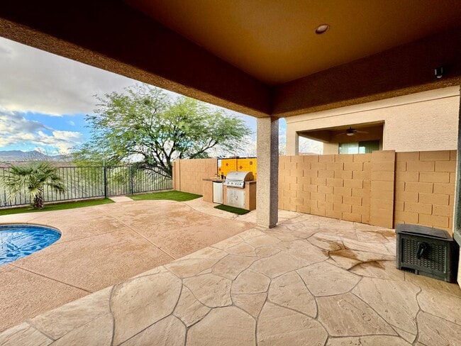 Building Photo - 13743 N High Mountain View Pl