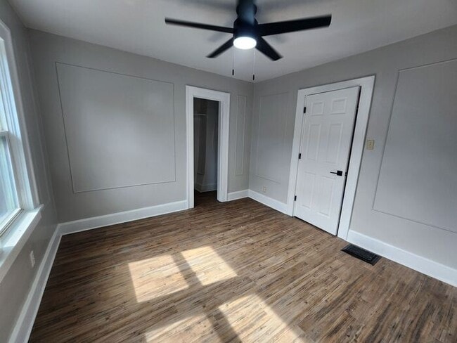 Building Photo - Move Into Comfort! Newly Remodeled 4-Bedro...