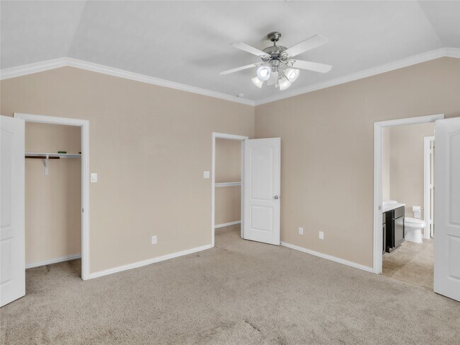 Building Photo - 1418 Banbury Ct