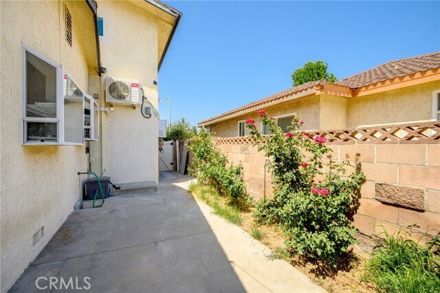 Building Photo - 16034 Liggett St