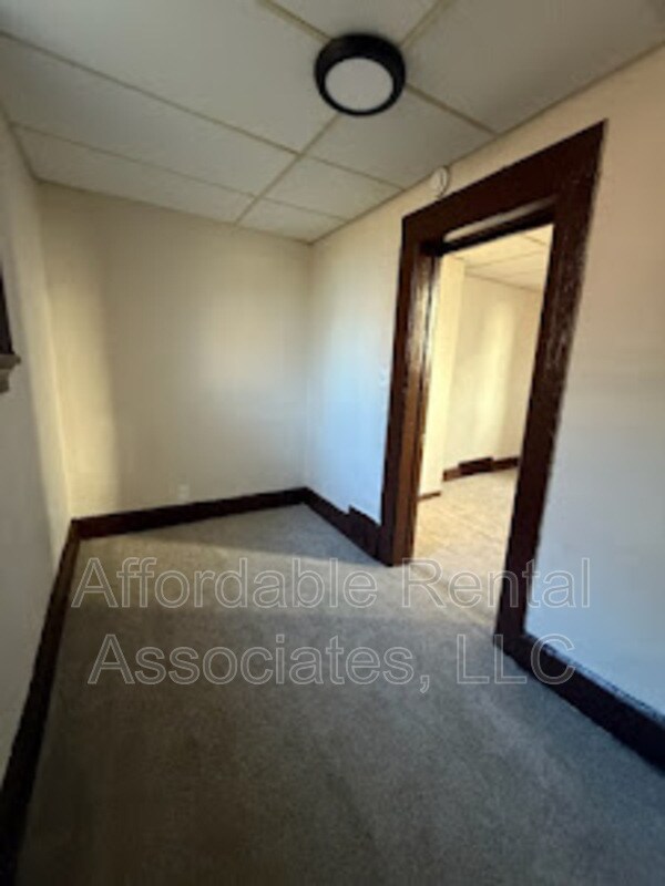 Building Photo - 1911 S 11th St