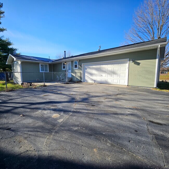 Building Photo - 1411 Parke Street