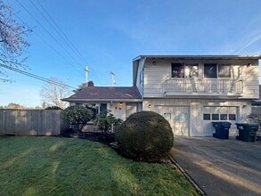 Building Photo - 25 Wedgewood Dr