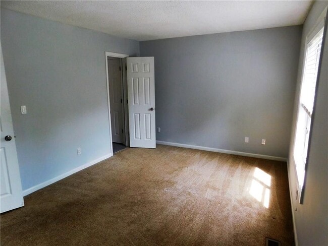 Building Photo - 5043 Laurel Springs Way SE