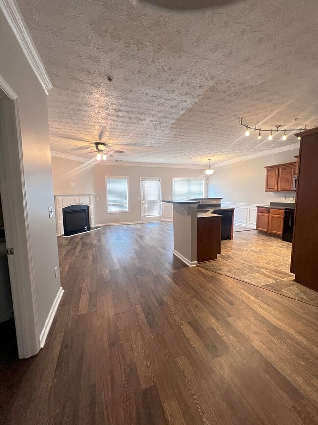 Building Photo - 3803 Augustine Pl