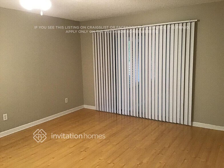 Building Photo - 838 Birdie Way