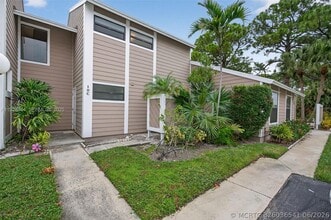 Building Photo - 707 Stonewood Ct