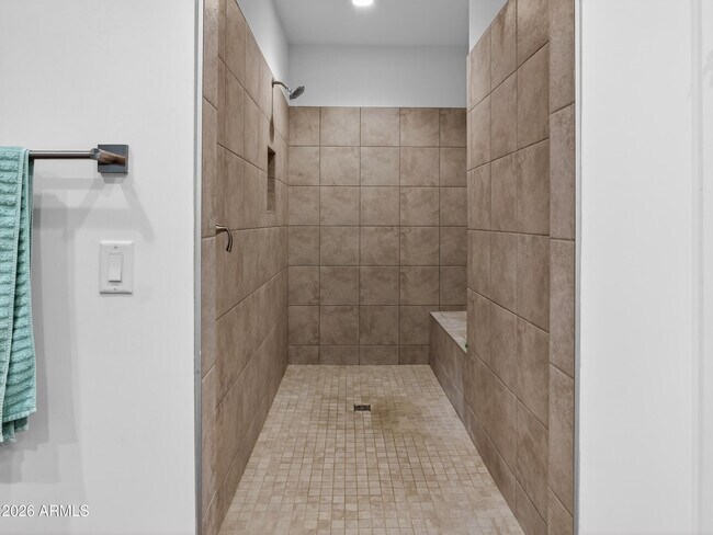 Building Photo - 11673 N 136th St