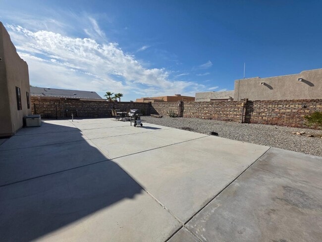 Building Photo - 14324 E 50th Dr