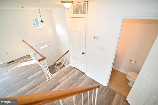 Building Photo - 3721 Edmond Way