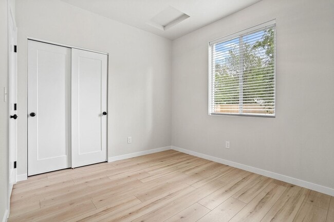 Building Photo - $2,300 - 3 Bd / 2 Ba Brand New Constructio...
